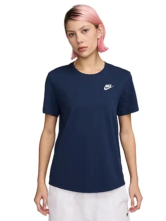 NIKE | Camiseta de mujer Sportswear Club Essentials |